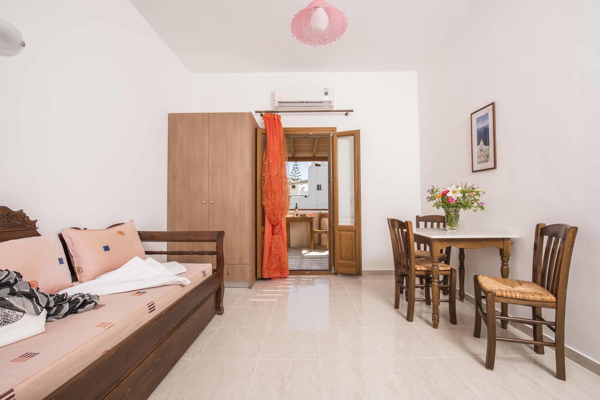 Villa Voula Perissa  Buitenkant foto